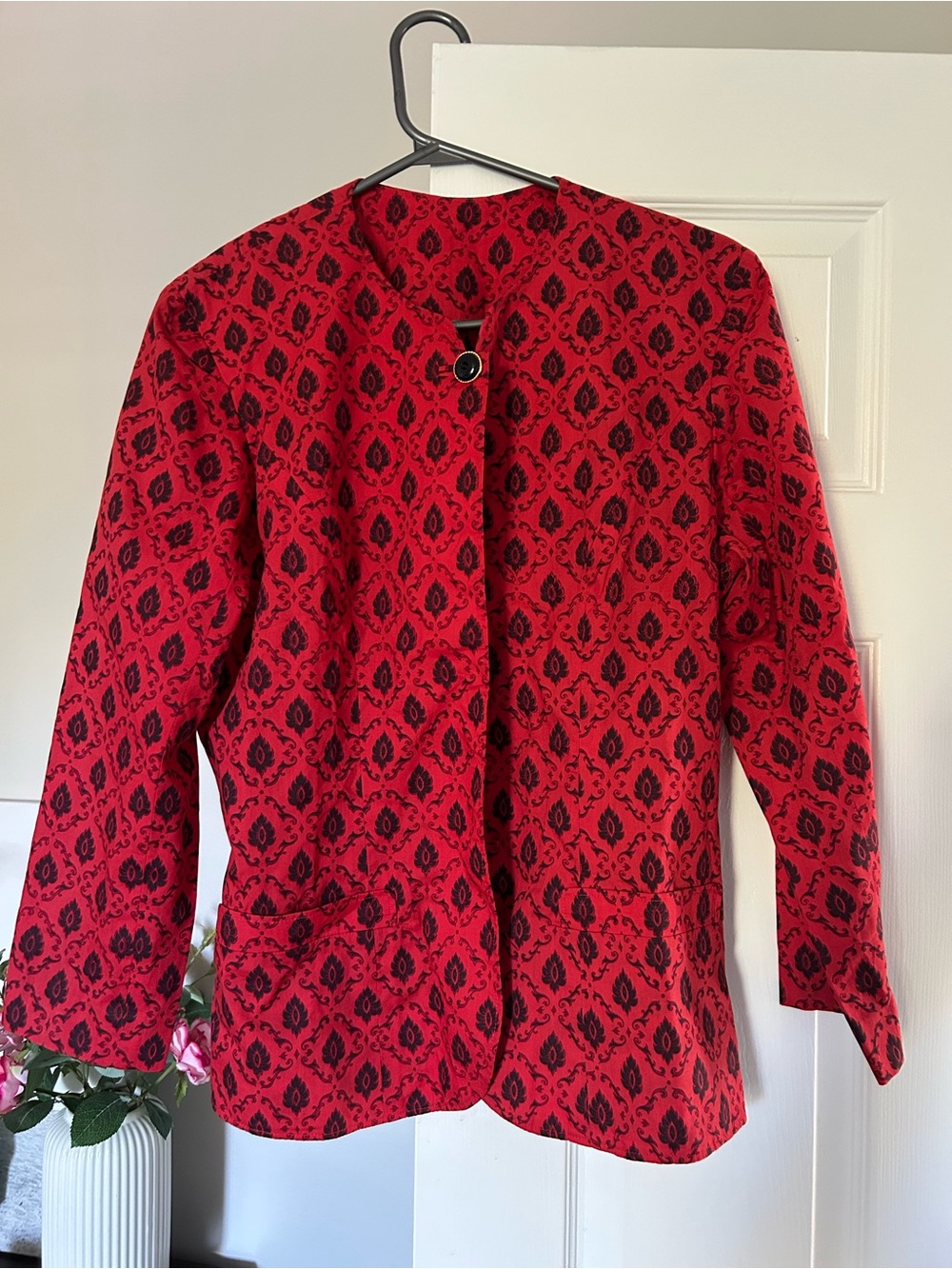 Women's Red Printed Collarless Jacket - button down Size Medium